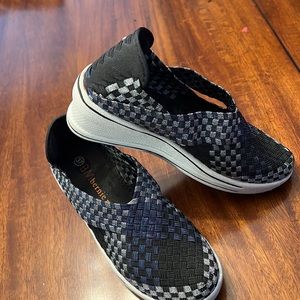BM Bernie Merv new condition hardly worn